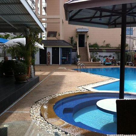 Marina Inn Паттайя Экстерьер фото