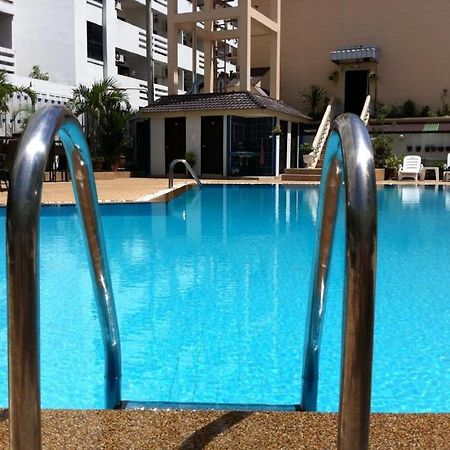 Marina Inn Паттайя Экстерьер фото