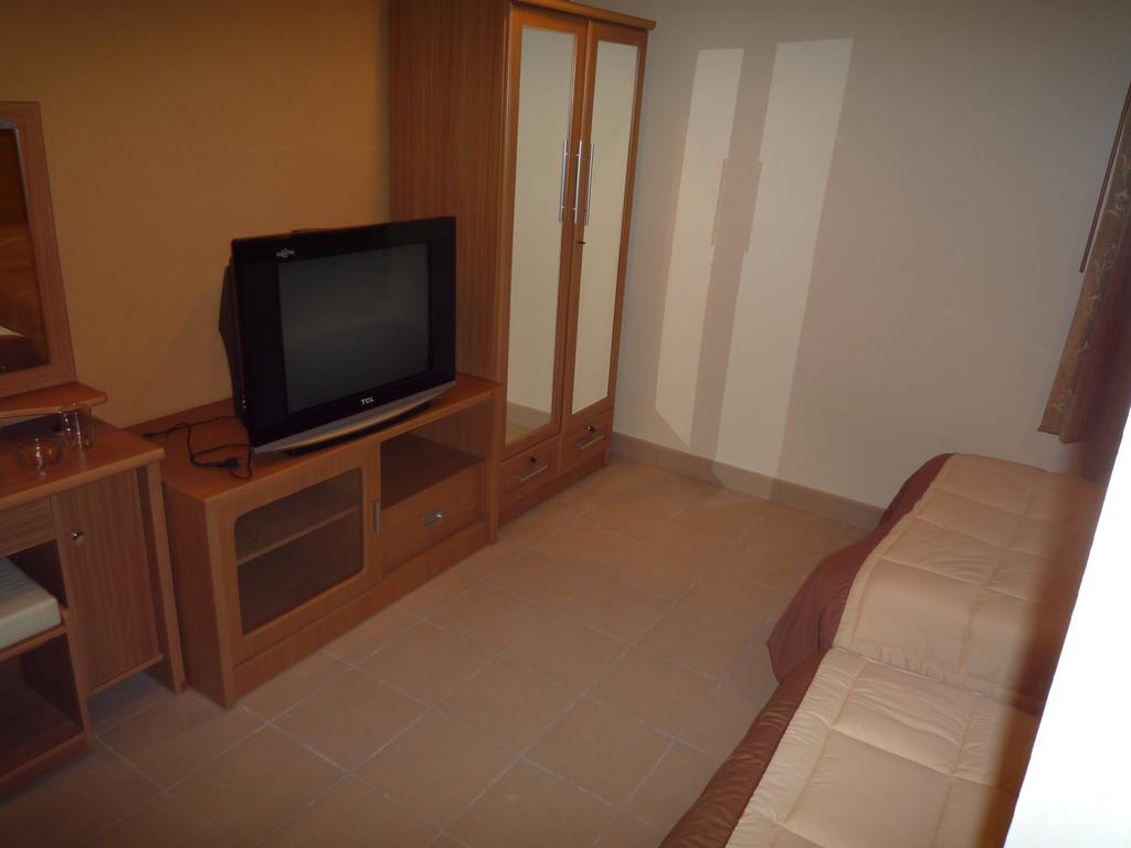 Marina Inn Паттайя Номер фото