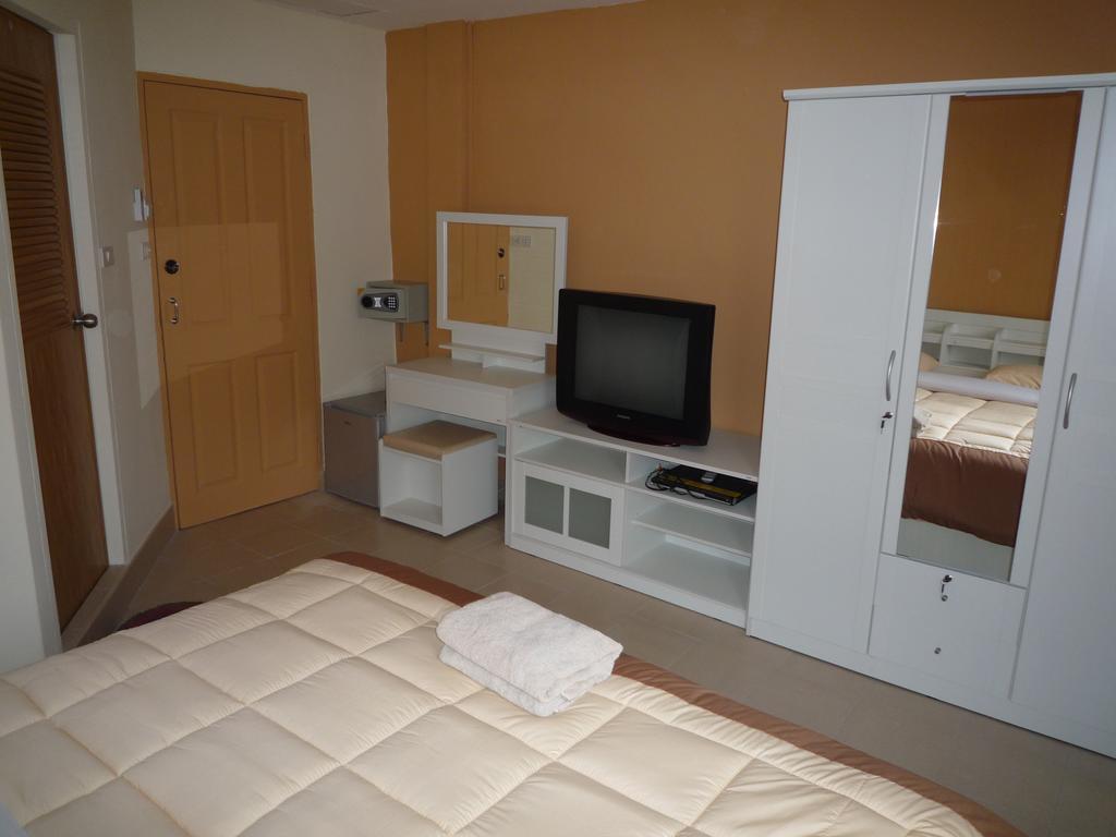 Marina Inn Паттайя Номер фото